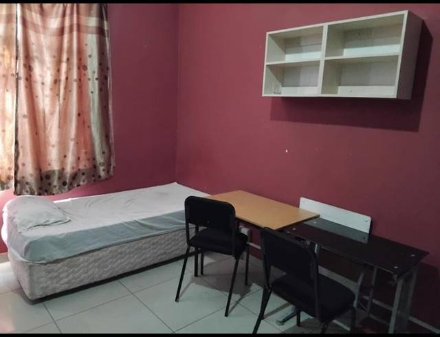 9 BEDROOM HOUSE FOR SALE IN DOORNFONTEIN
